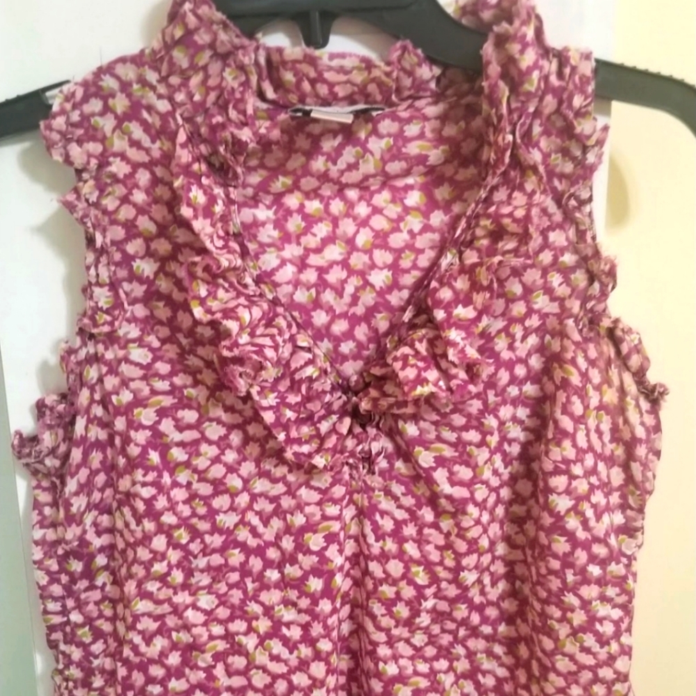 LOFT Ann Taylor Petite Small Vneck Ruffled Sleeveless Blouse
